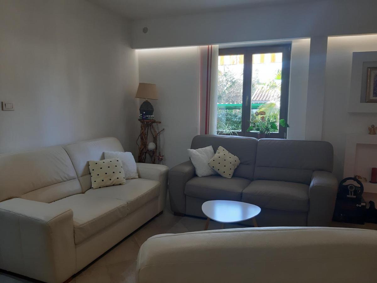 Apartman Oliver Novigrad Istria Buitenkant foto